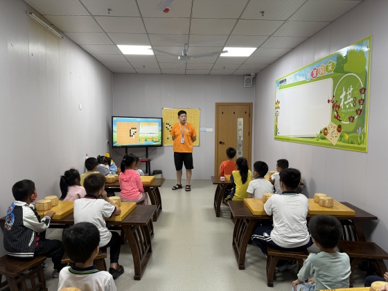 孫老師課堂常規(guī)，精彩講解瞬間_副本.jpg
