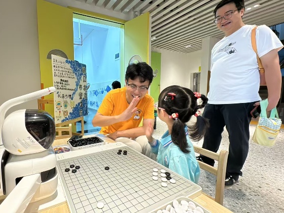下棋照2_副本.jpg
